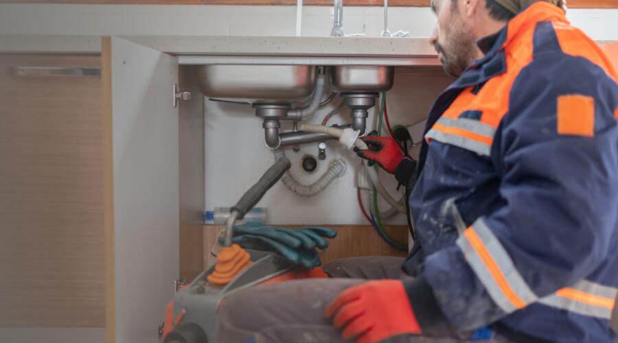 Local tankless water heater installation in Delafield, WI